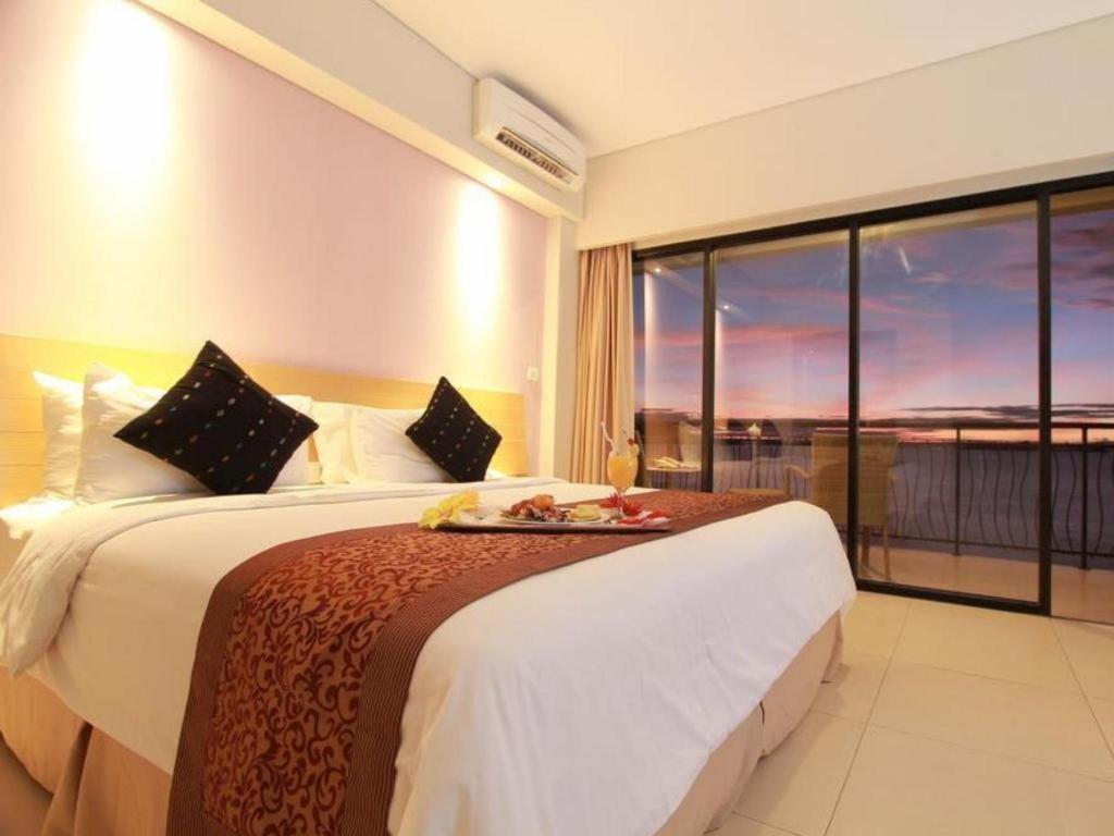 Laprima Hotel Labuan Bajo Exterior photo